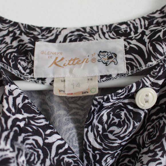 Vintage Rose Pattern Button Down - Picture 2 of 3